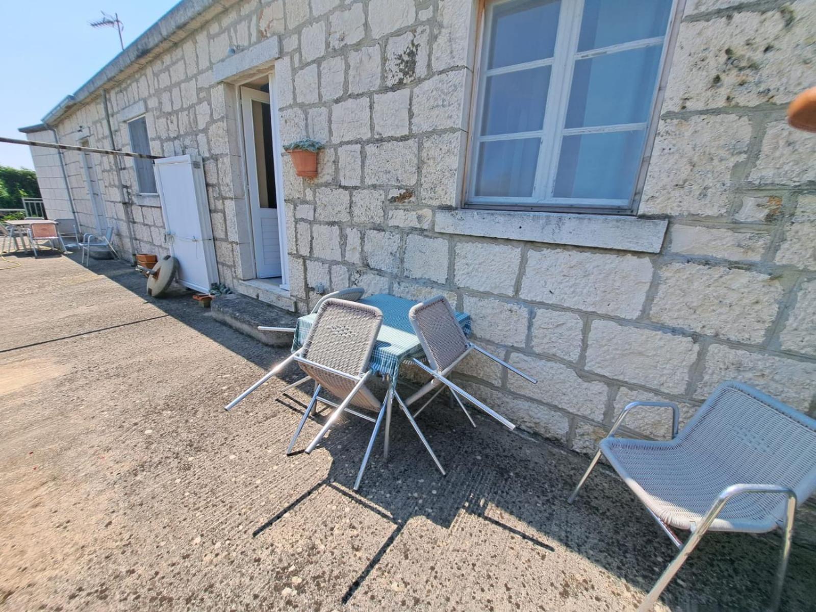 Apartmani Dusica Lumbarda Exterior photo